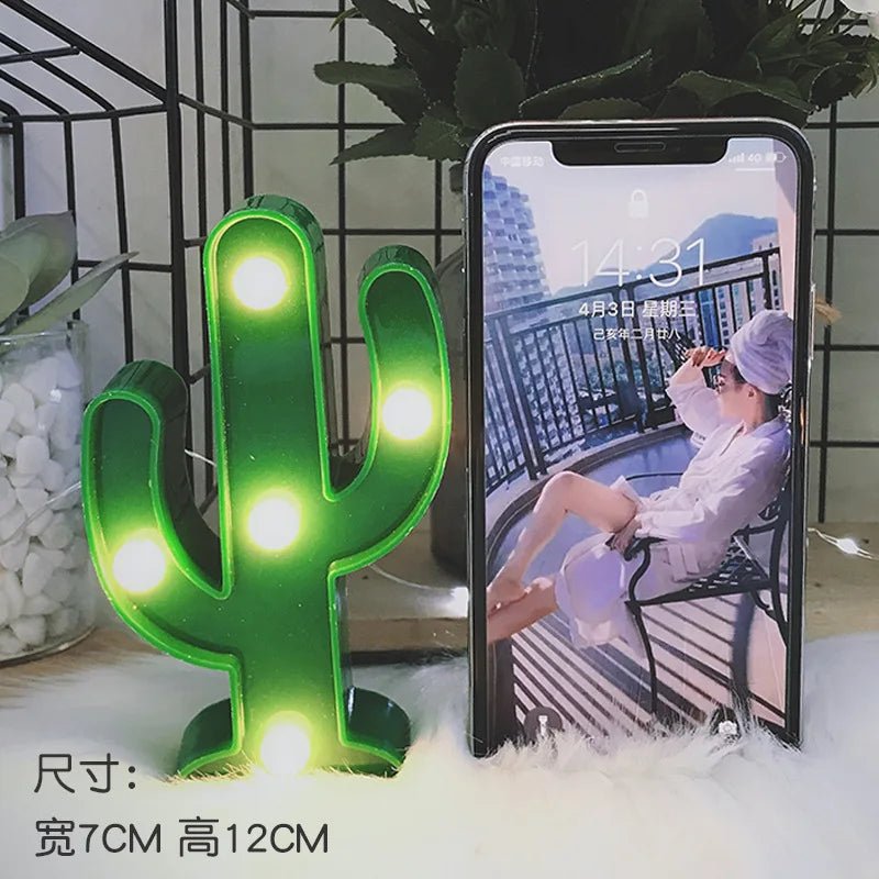 Mini LED Table Night Light Lamp 3D Shapes, Battery-Operated - Christmas Decor - Lights - Festive Fancies